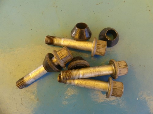 Bmw 1100 rear wheel bolts - r,